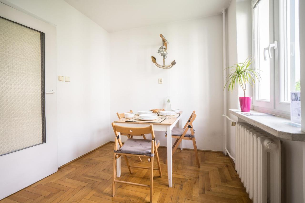 Oomph Warsaw Central 3-Bedroom Flat Kültér fotó